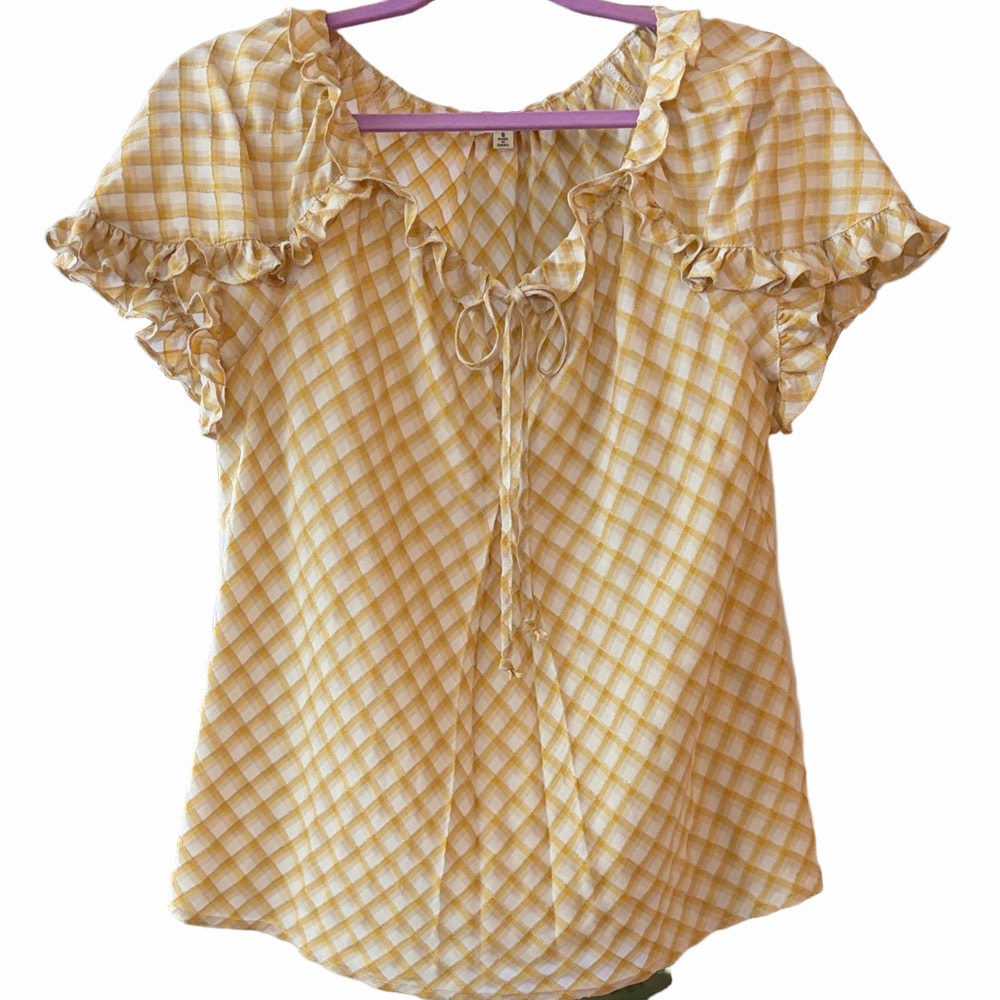 Max Studio size Small Yellow and ivory plaid pheasant top.
